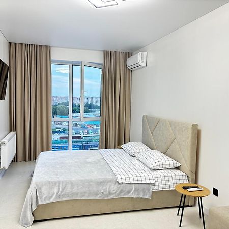 לוצק Dream Town Apartaments Біля Залізничного Вокзалу מראה חיצוני תמונה